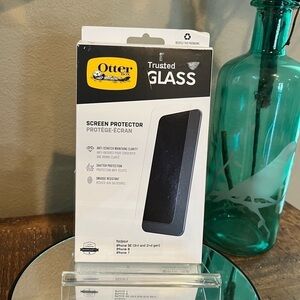 OtterBox Trusted Glass Screen Protector for iPhone 7, 8, and SE, new!